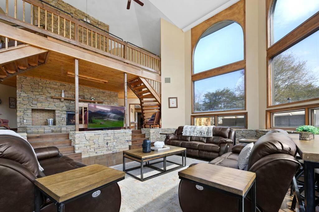 Crestview Estate 5 Acres-Heated Pool-5Min To Strip Villa Pigeon Forge Exterior photo