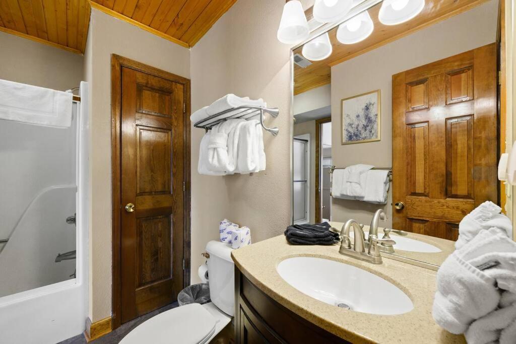 Crestview Estate 5 Acres-Heated Pool-5Min To Strip Villa Pigeon Forge Exterior photo
